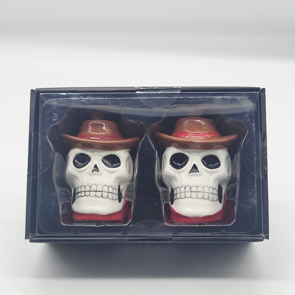 Halloween Cowboy Skeleton Skull Salt Pepper Shakers Western Ceramic NEW